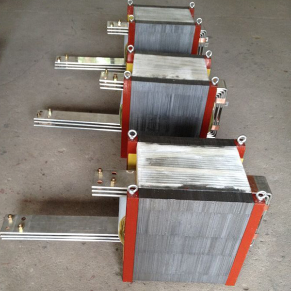 三相低压变压器